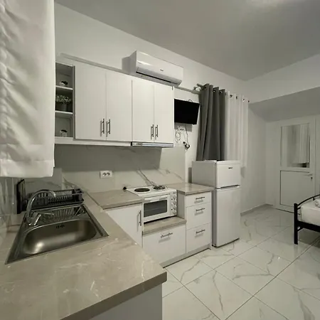 Alma Holiday Hotel Ksamil