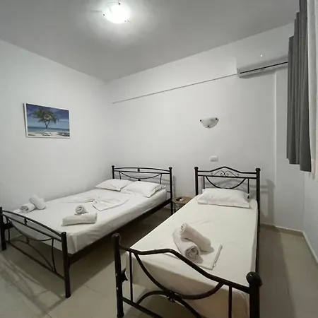 Hotel Alma Holiday