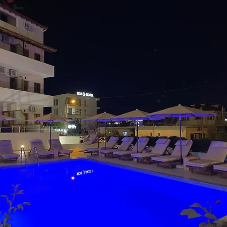 Hotel Alma Holiday