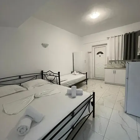 Hotel Alma Holiday