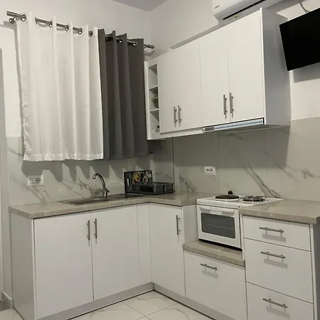 Ξενοδοχείο Alma Holiday